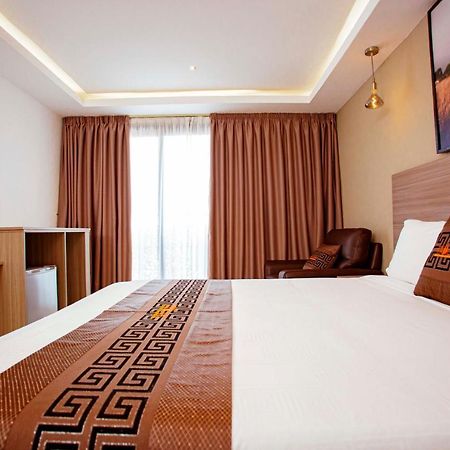 Hotel Les Vallons Abidjan Exterior photo